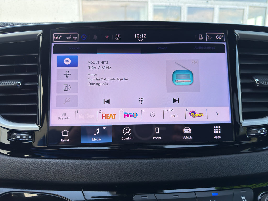 Used 2025 Chrysler Pacifica Select FWD image 22