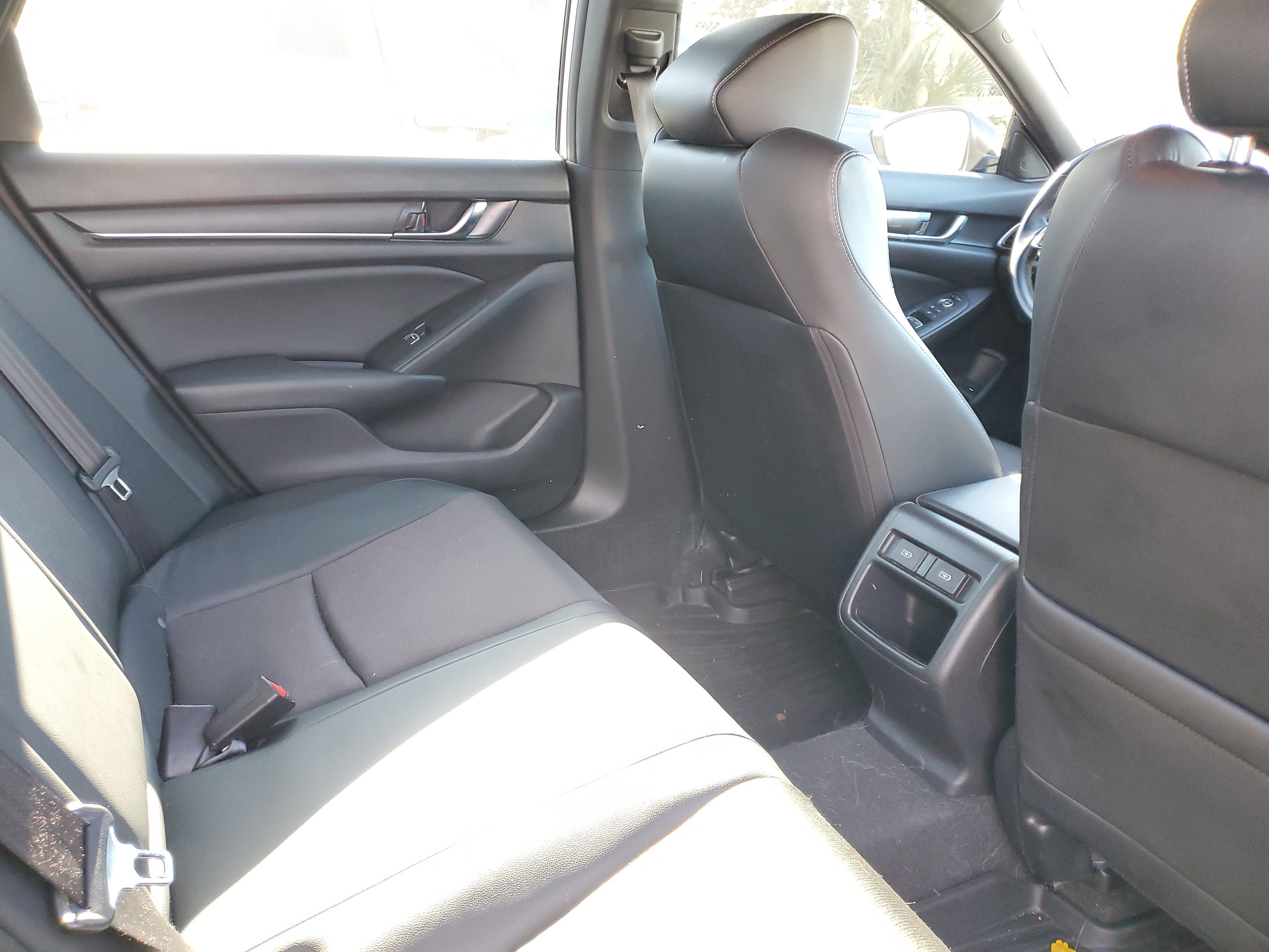 Used 2022 Honda Accord Sport image 9