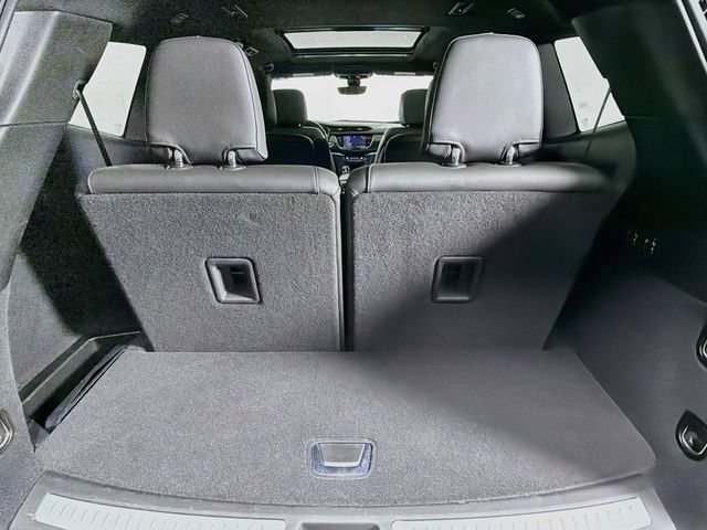 Used 2024 Cadillac XT6 Premium Luxury w/ Technology Package AWD/4WD image 34