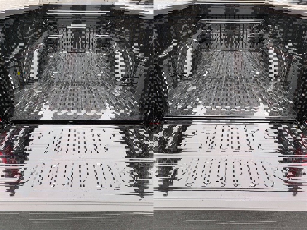 New 2025 Ford F150 XLT w/ Equipment Group 302A MID image 7