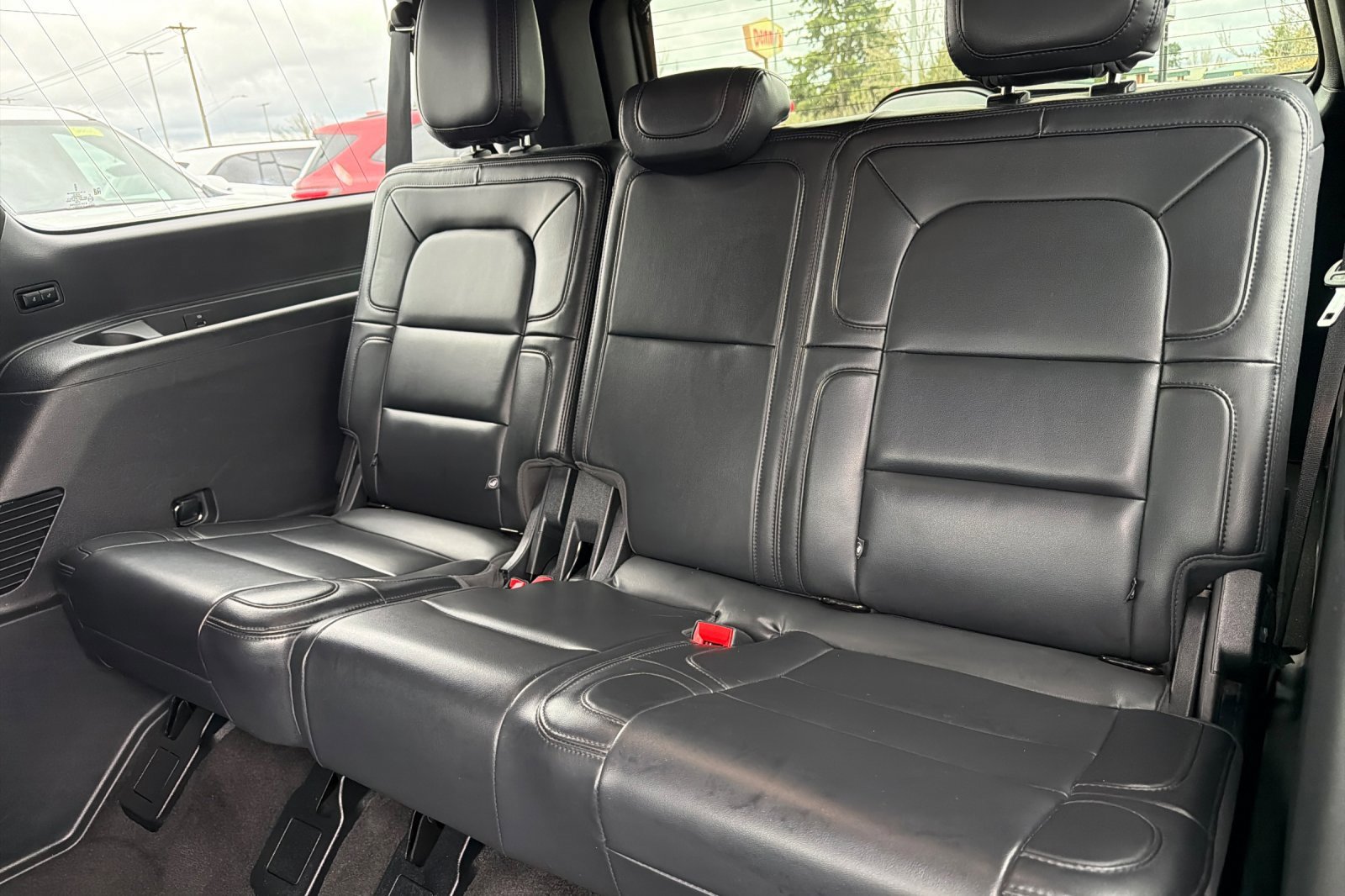 Used 2023 Lincoln Navigator L Reserve image 15