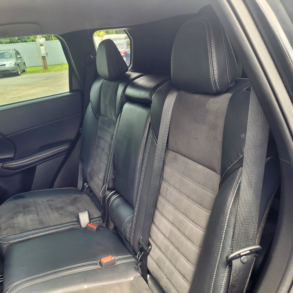 Used 2023 Mitsubishi Outlander SE AWD/4WD image 34