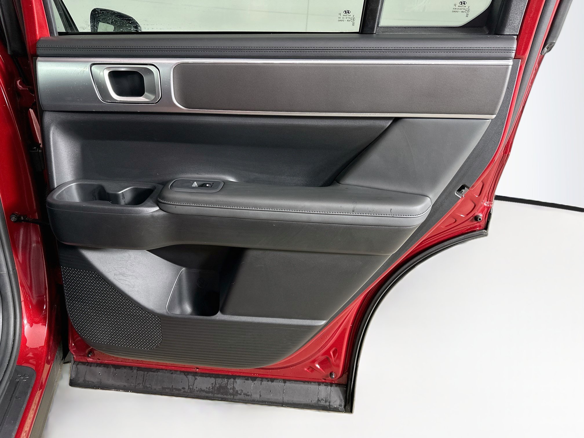 Used 2025 Hyundai Santa Fe SEL FWD image 30