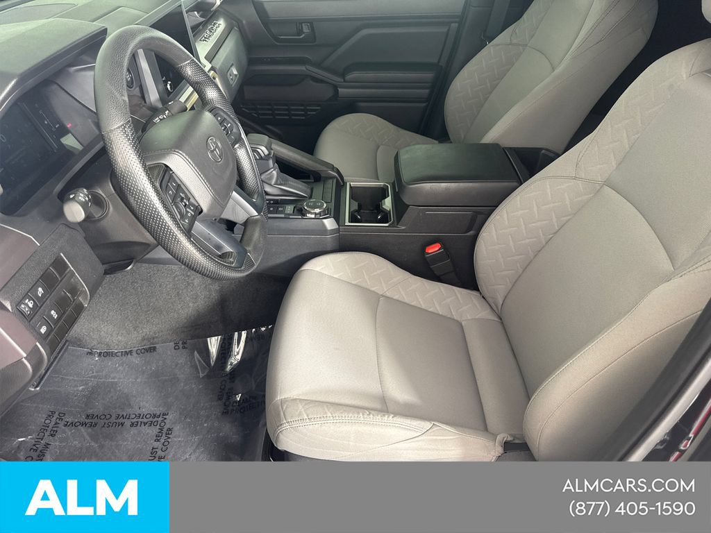 Used 2025 Toyota Tacoma SR5 AWD/4WD image 11