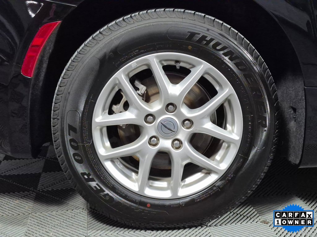 Used 2024 Chrysler Pacifica Touring-L image 25