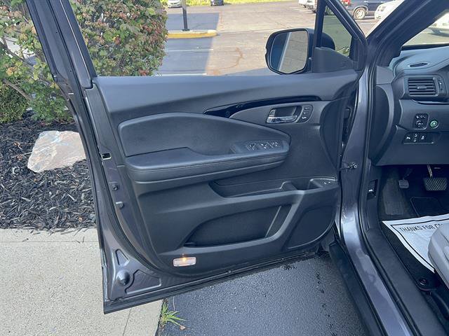 Used 2021 Honda Passport Touring image 9