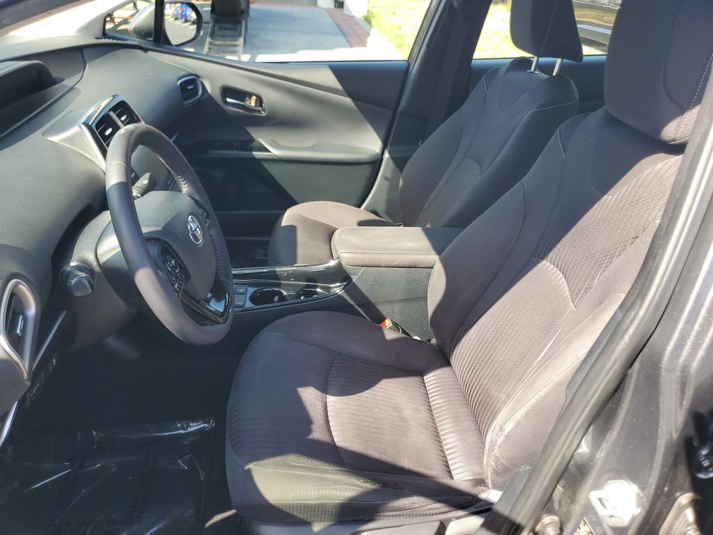 Used 2021 Toyota Prius Prime LE w/ Carpet Mat Package (TMS) FWD image 19