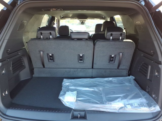 New 2027 Chevrolet Traverse LT AWD/4WD image 11