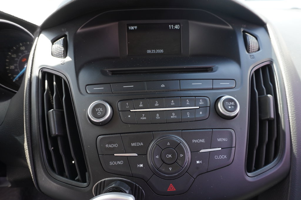 Used 2015 Ford Focus SE w/ Reverse Sensing Package FWD image 27