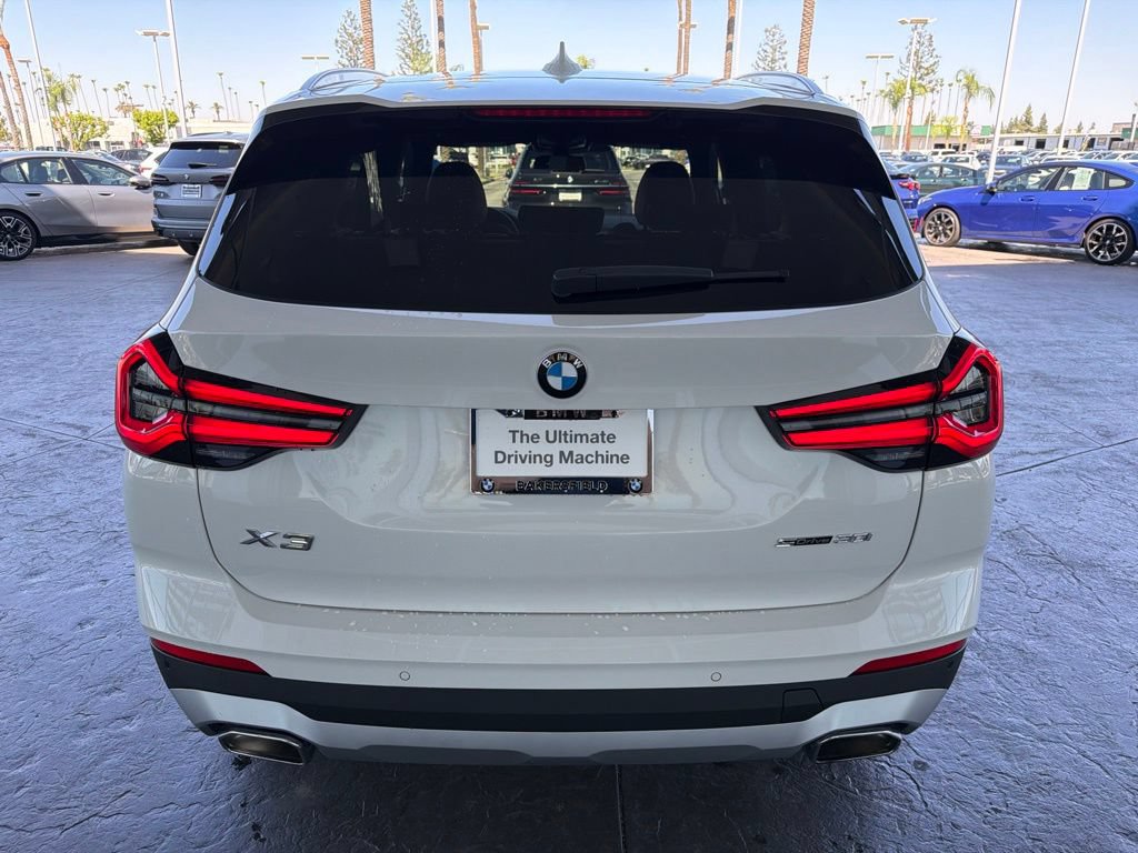 Used 2024 BMW X3 sDrive30i w/ Premium Package w/ZPA RWD image 4