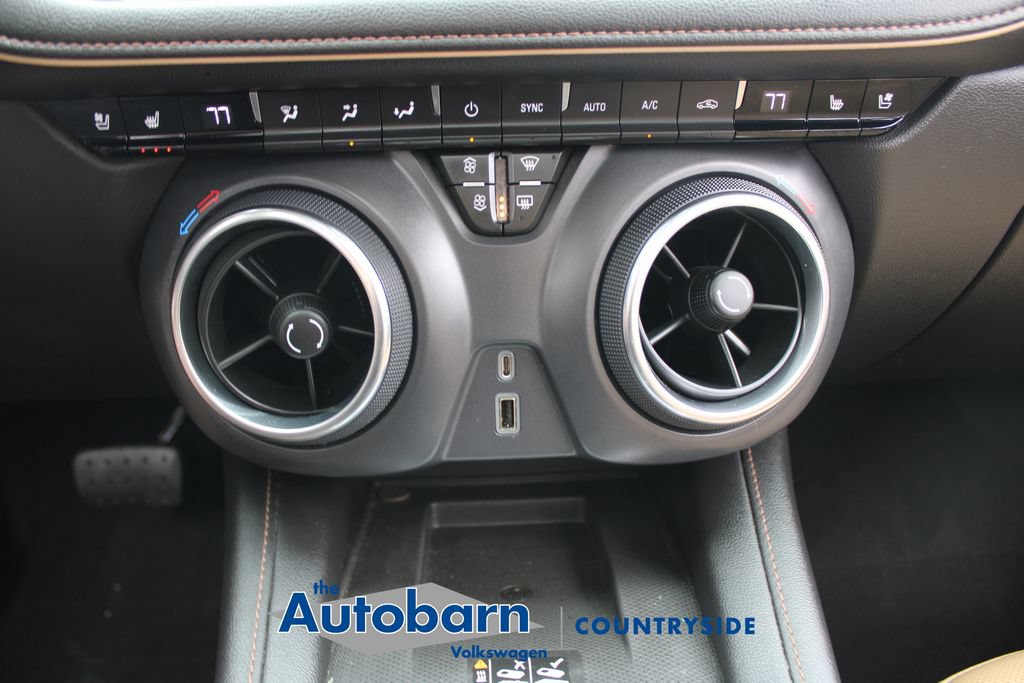Used 2021 Chevrolet Blazer Premier w/ Driver Confidence II Package AWD/4WD image 18