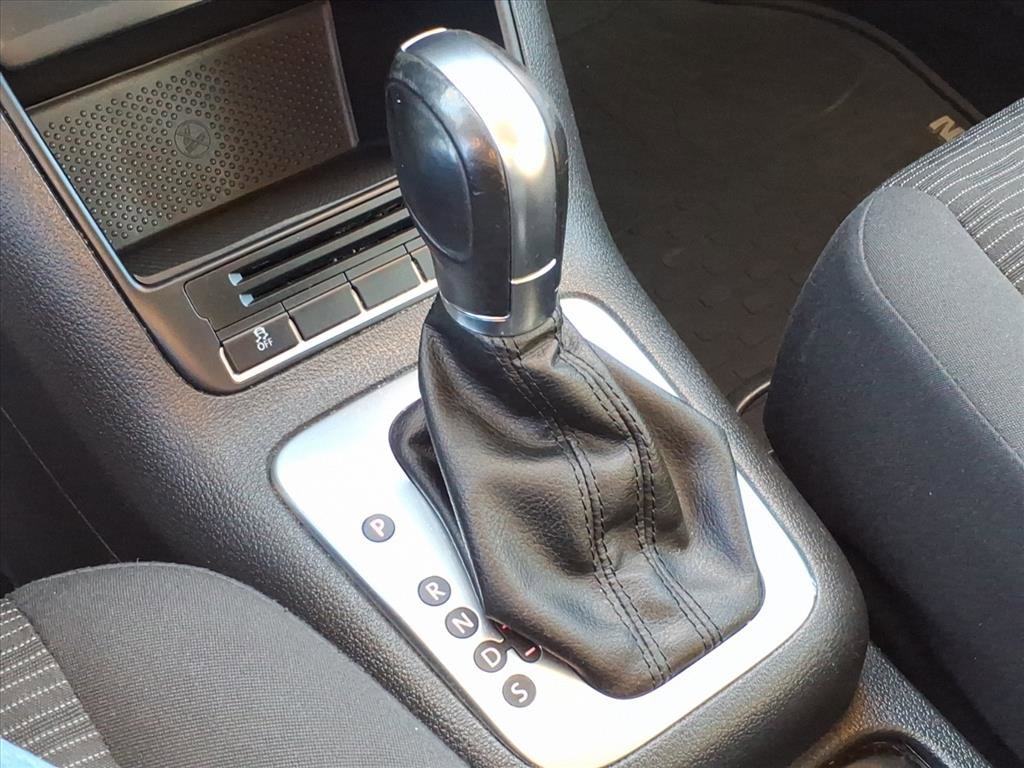 Used 2013 Volkswagen Tiguan S image 19