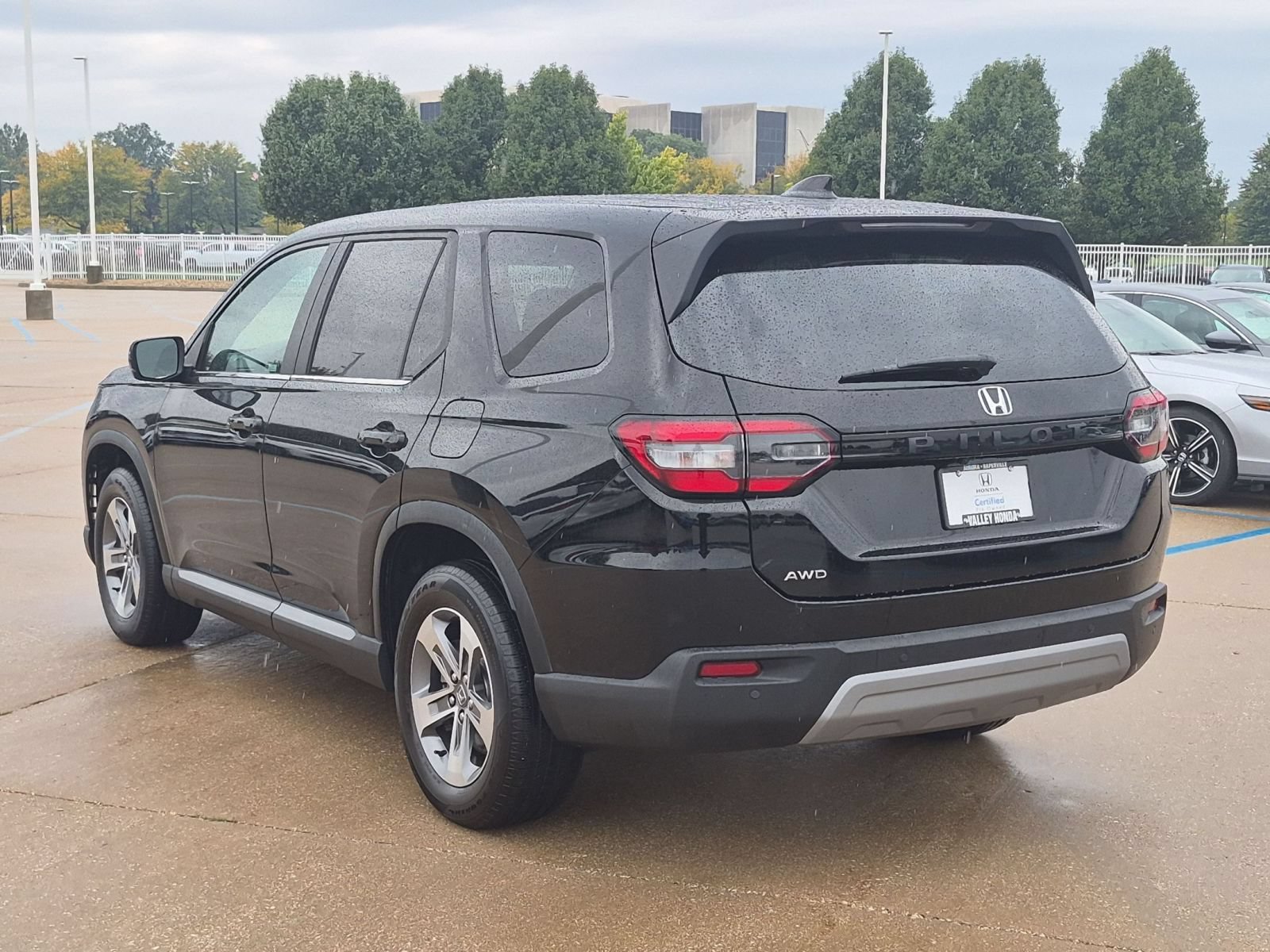 Certified 2025 Honda Pilot EX-L image 8