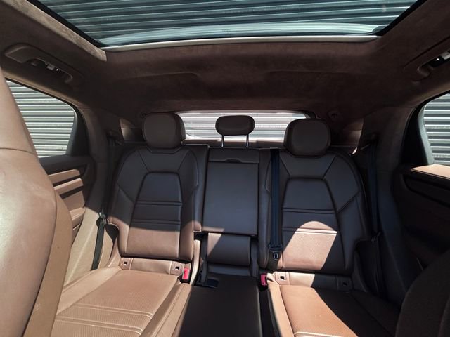 Certified 2023 Porsche Cayenne GTS AWD/4WD image 26