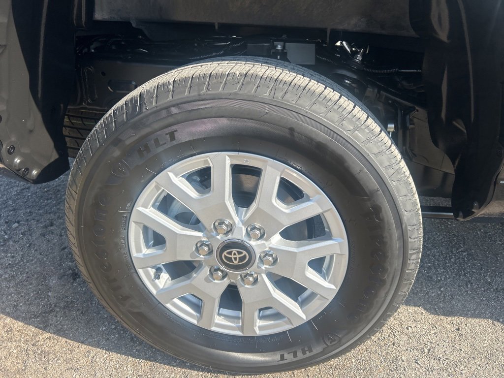 New 2025 Toyota Tacoma SR5 image 5