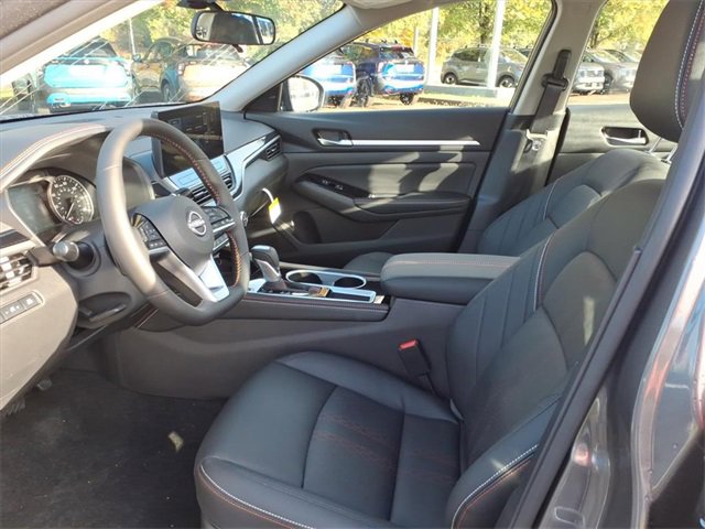 New 2025 Nissan Altima 2.5 SR image 5