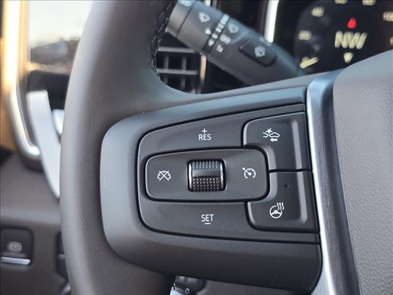 New 2026 GMC Sierra 2500 SLT w/ SLT Premium Package image 14