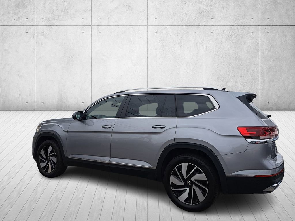Used 2025 Volkswagen Atlas SEL image 7