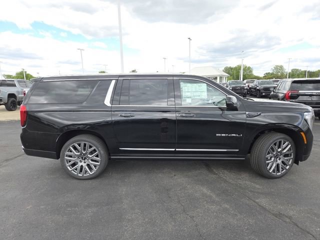 New 2026 GMC Yukon XL Denali Ultimate w/ LPO, Floor Liner Package AWD/4WD image 28
