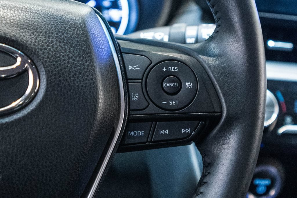 Certified 2024 Toyota Venza LE AWD/4WD image 19