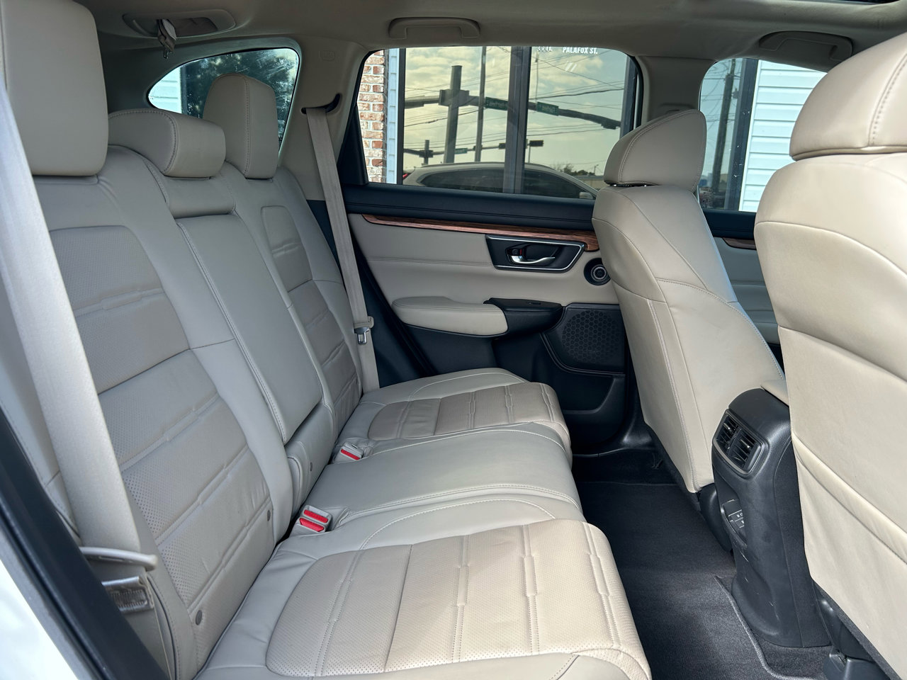 Used 2017 Honda CR-V Touring image 30