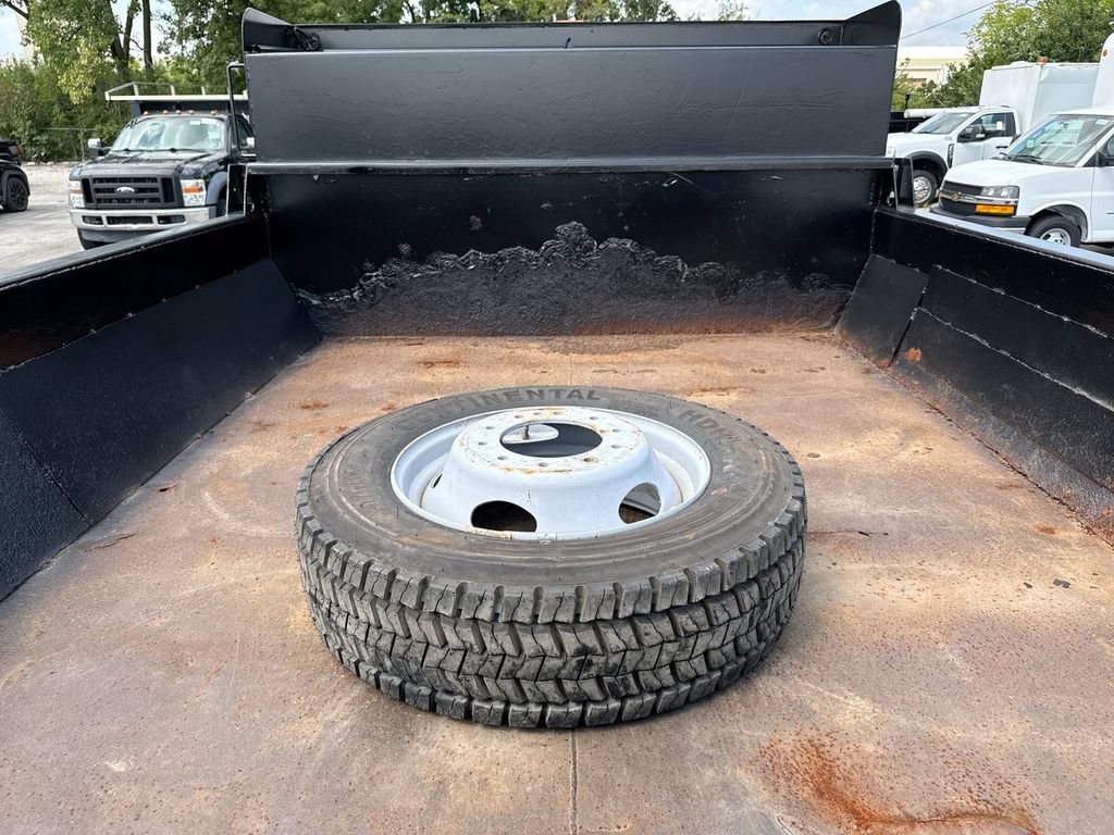 Used 2014 Ford F550 4x4 Regular Cab Super Duty image 12