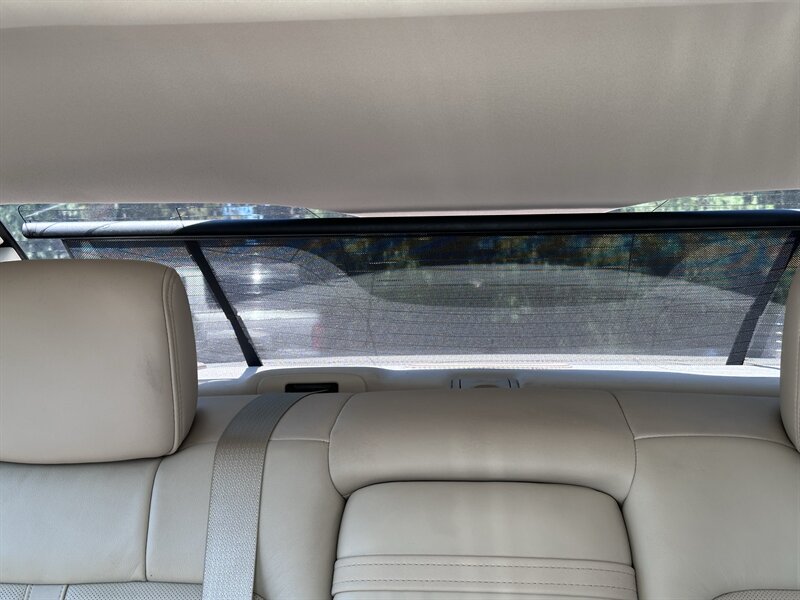Used 2013 Lincoln MKS AWD image 17