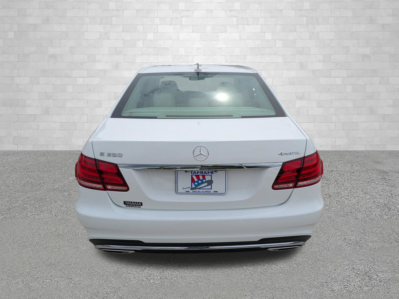 Used 2016 Mercedes-Benz E 350 4MATIC Sedan image 3