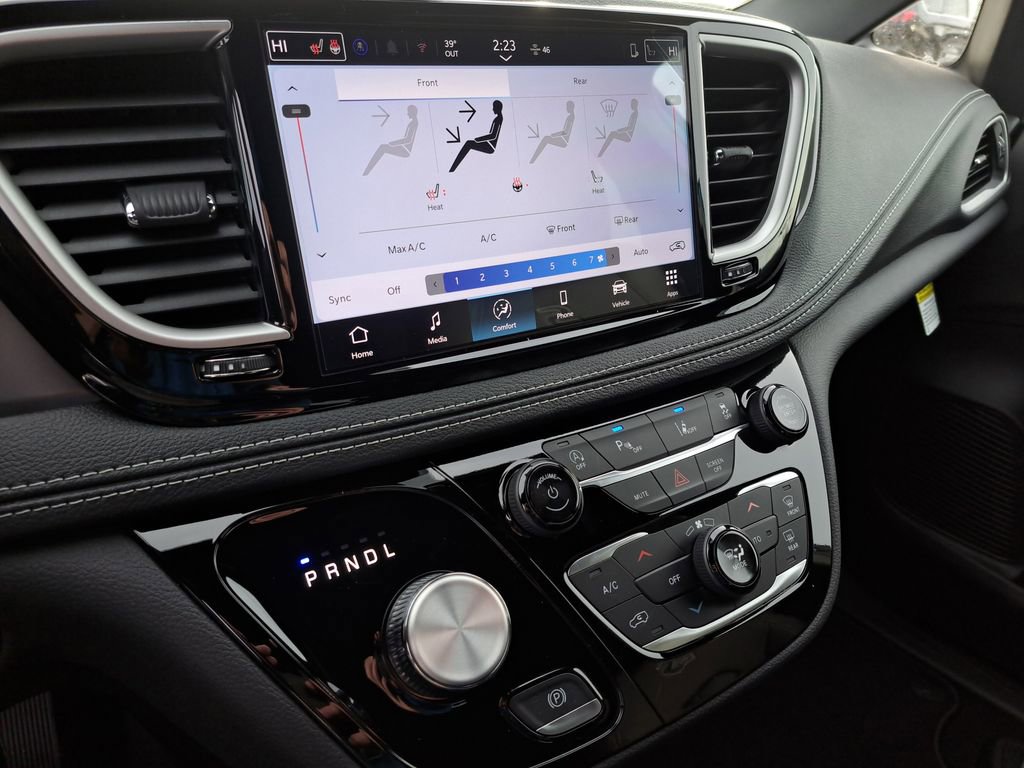 New 2026 Chrysler Pacifica Select w/ S Appearance Package image 7