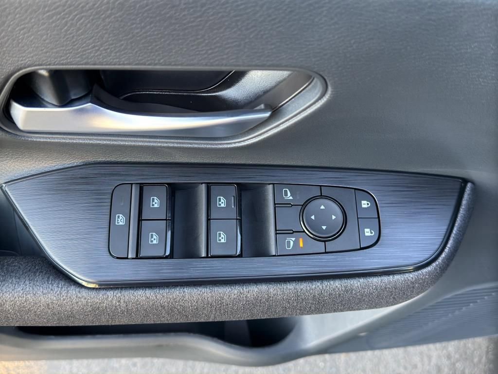 New 2026 Nissan Kicks SV image 17