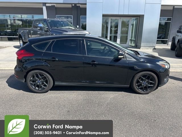 Used 2016 Ford Focus SE w/ Equipment Group 201A FWD image 6
