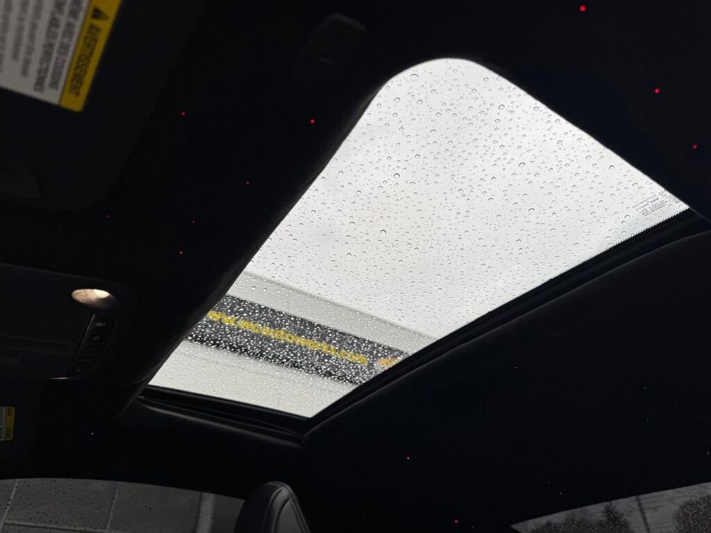 Used 2017 INFINITI Q60 Red Sport 400 image 13