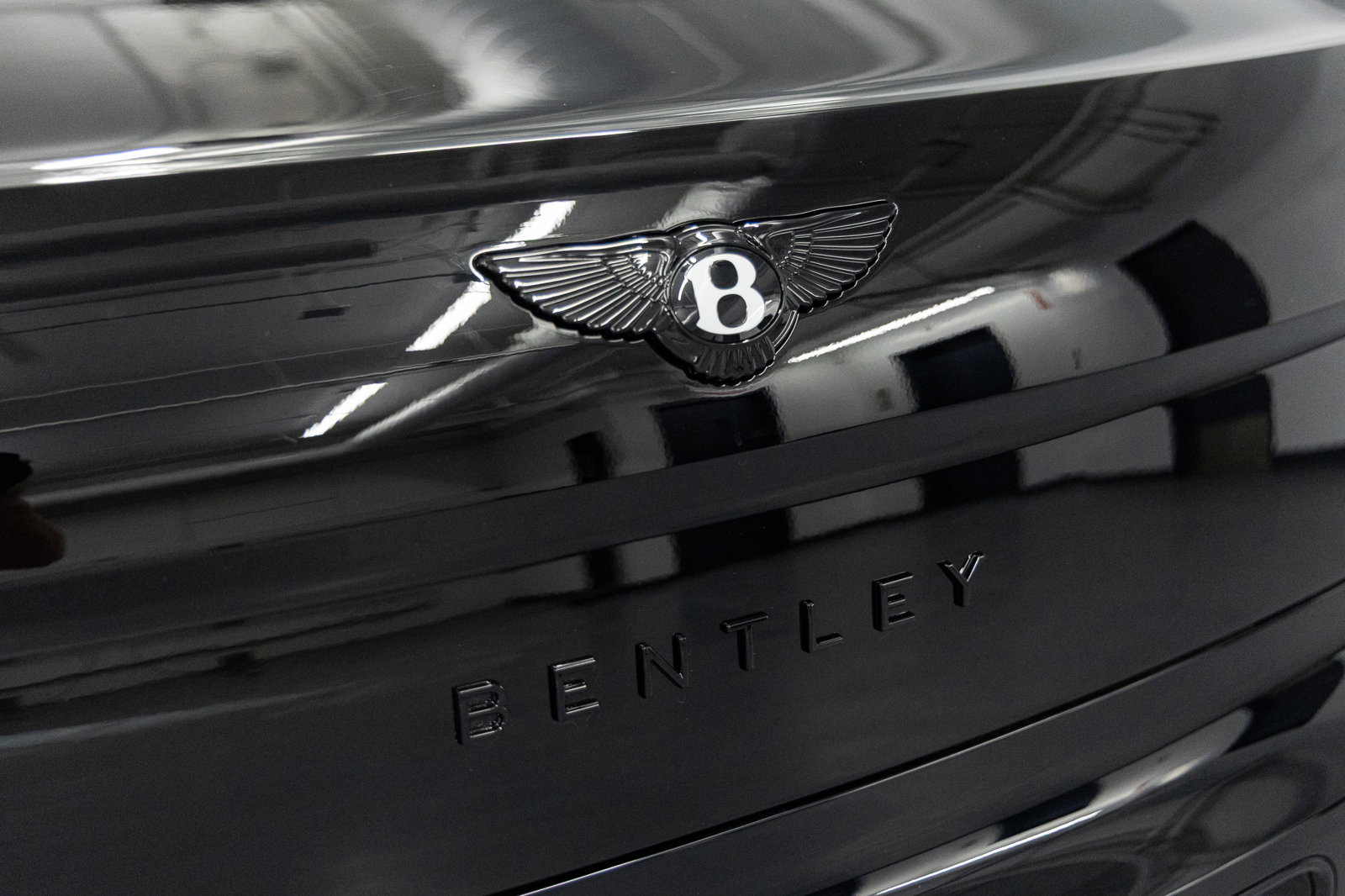 New 2026 Bentley Flying Spur Plug-In Hybrid AWD/4WD image 18