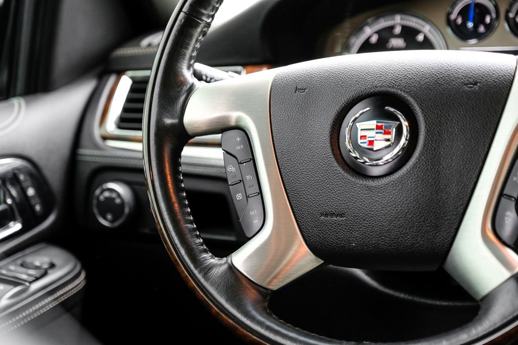 Used 2013 Cadillac Escalade Platinum AWD/4WD image 22