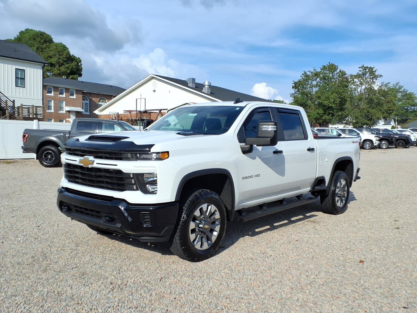 Used 2024 Chevrolet Silverado 2500 Custom w/ Custom Value Package AWD/4WD image 3