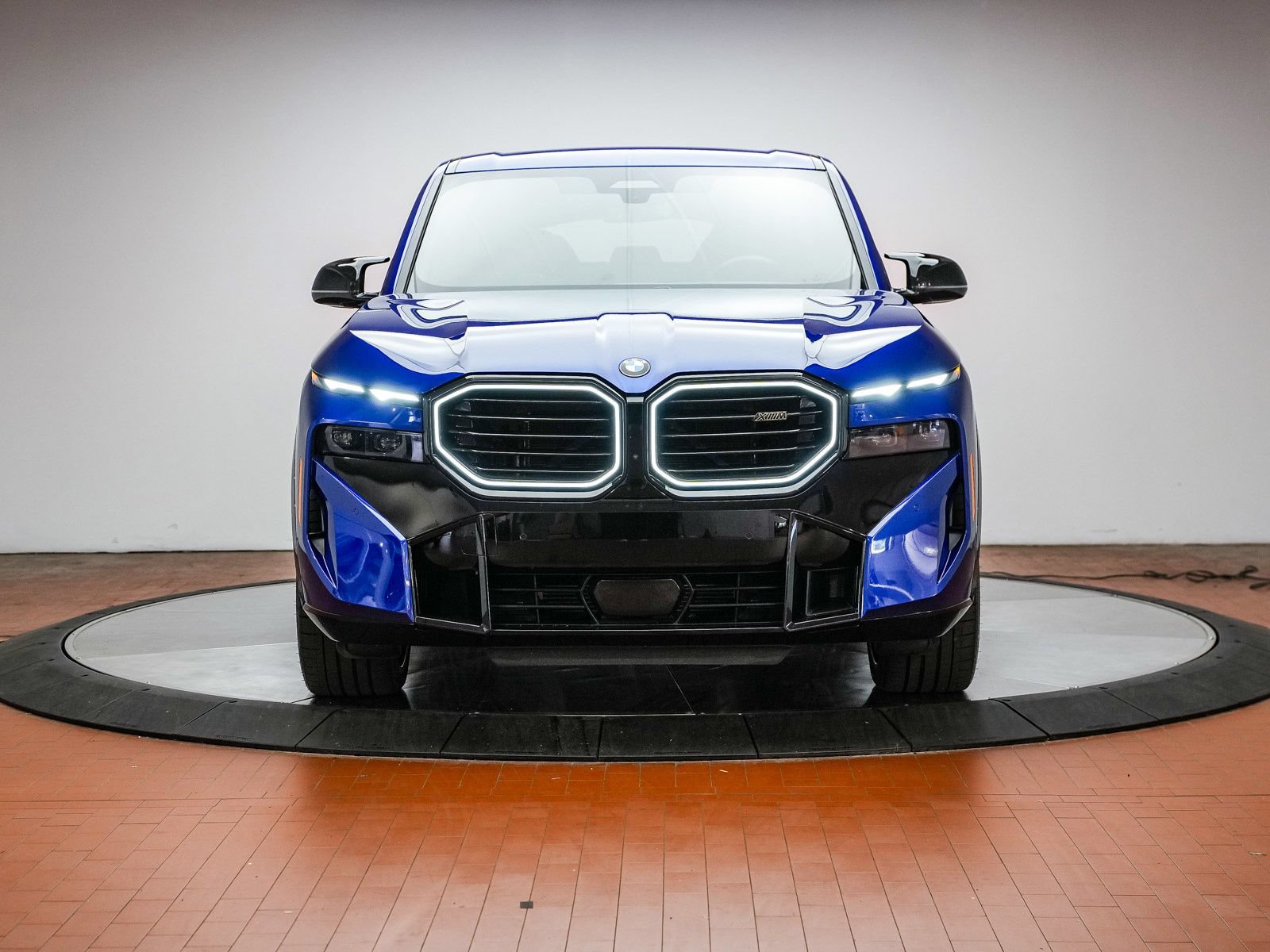 Certified 2023 BMW XM AWD/4WD image 2