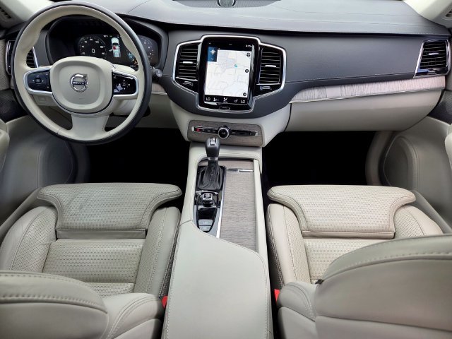 Used 2022 Volvo XC90 T6 Inscription w/ Advanced Package AWD/4WD image 16