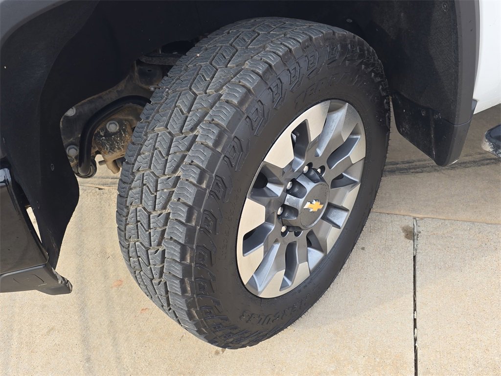 Used 2024 Chevrolet Silverado 2500 Custom w/ Custom Value Package image 31