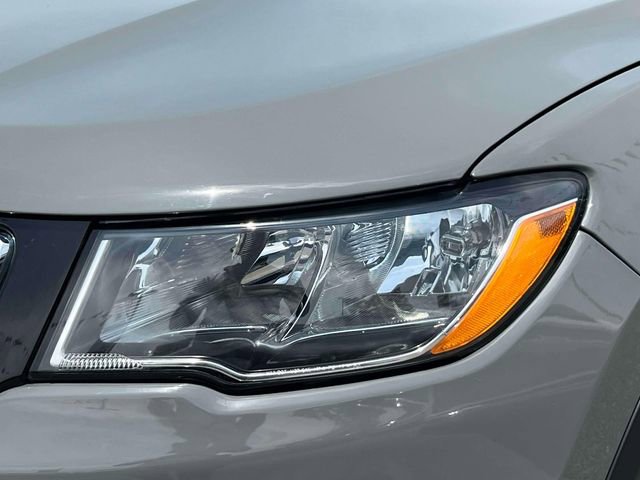 Used 2021 Jeep Compass Limited w/ Sun and Sound Group AWD/4WD image 10