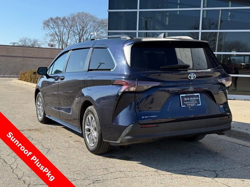 Used 2025 Toyota Sienna LE w/ LE Plus Package image 5