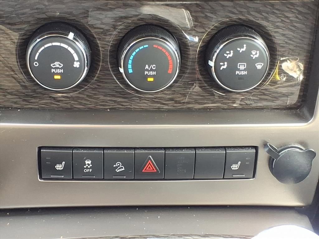 Used 2012 Jeep Liberty Limited Jet AWD/4WD image 16