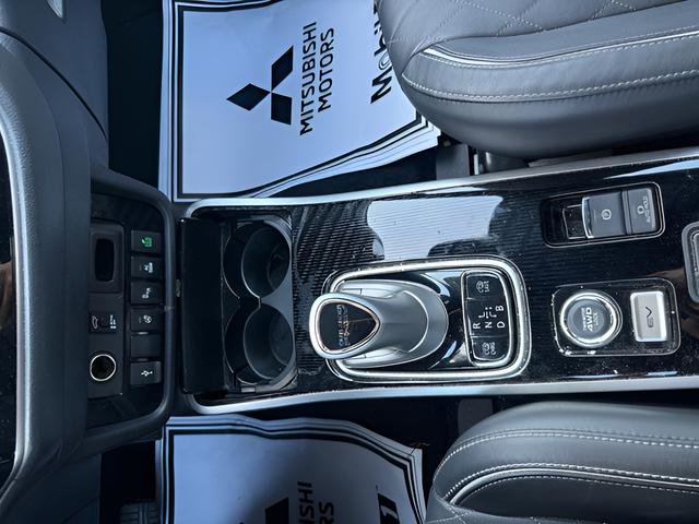 Used 2020 Mitsubishi Outlander GT image 22