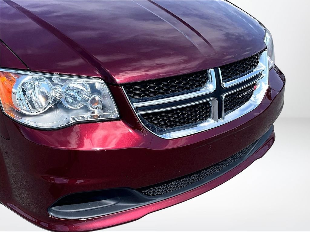 Used 2019 Dodge Grand Caravan SE FWD image 29