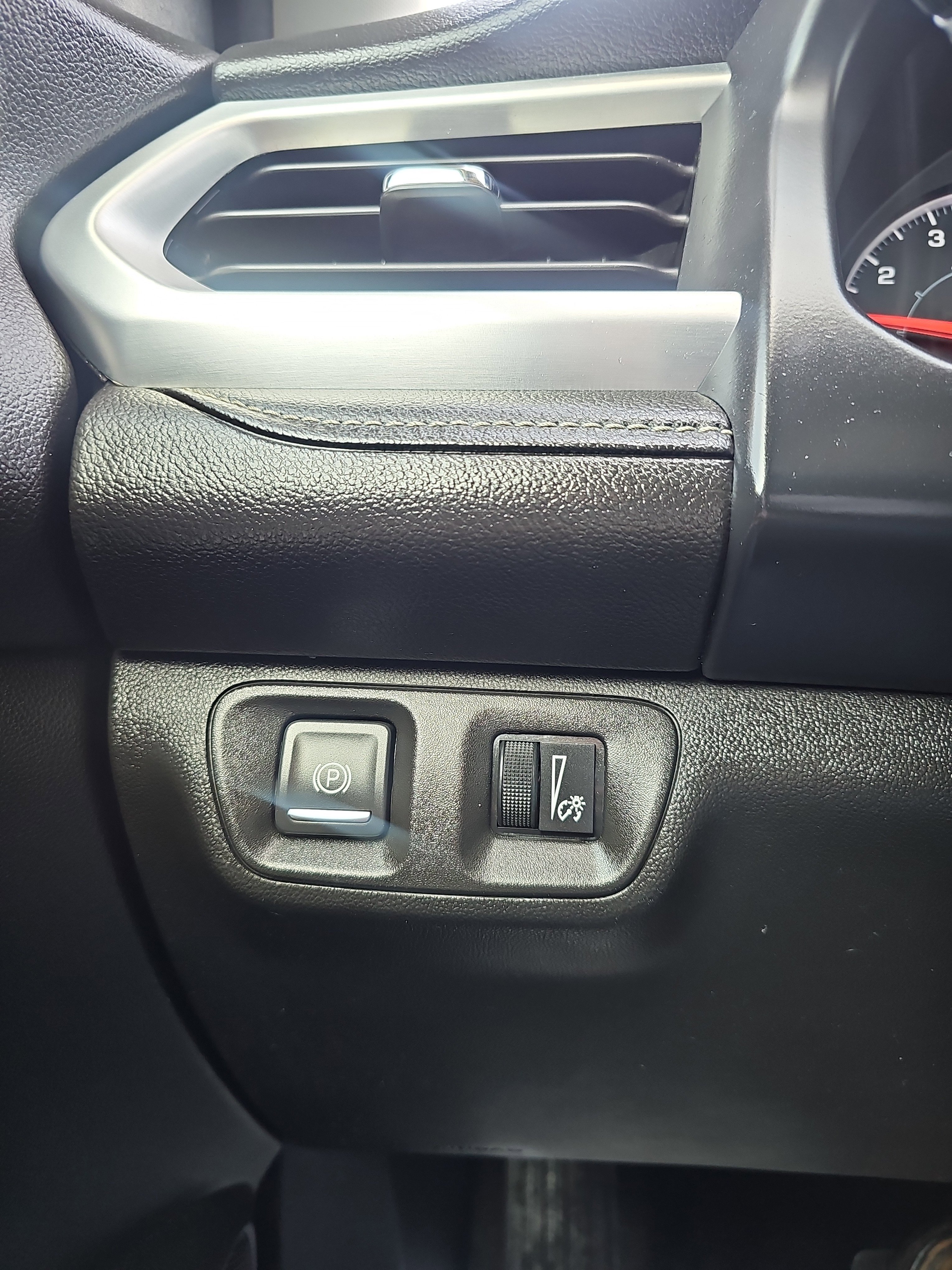 Used 2019 GMC Acadia SLE image 25