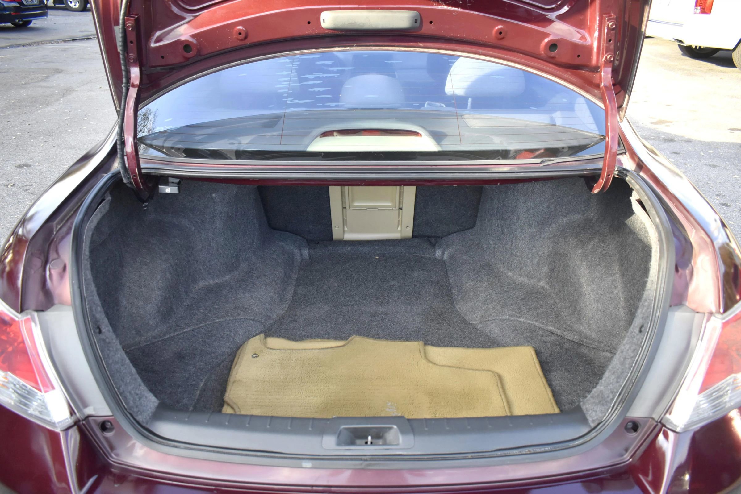 Used 2010 Honda Accord LX image 22