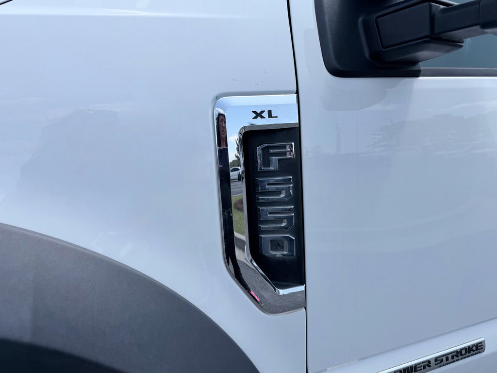 Used 2021 Ford F550 4x4 Crew Cab Super Duty w/ Power Equipment Group image 10