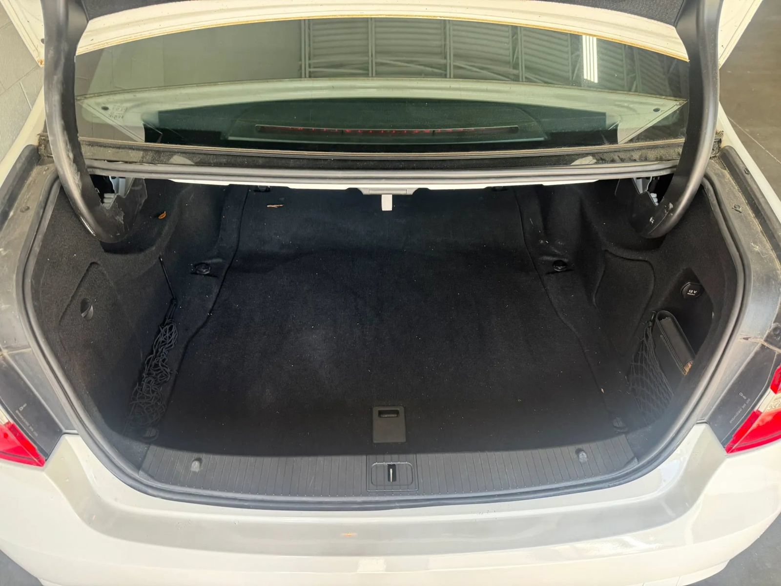 Used 2013 Mercedes-Benz E 350 Sedan image 20