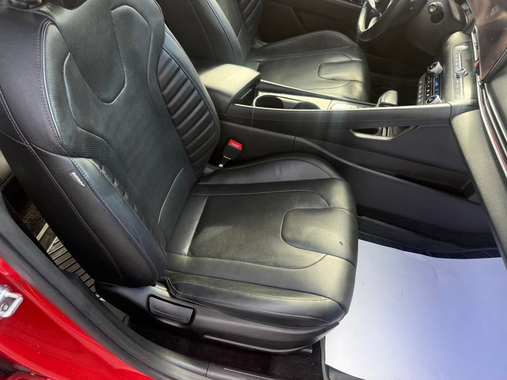 Used 2023 Hyundai Elantra Limited FWD image 52