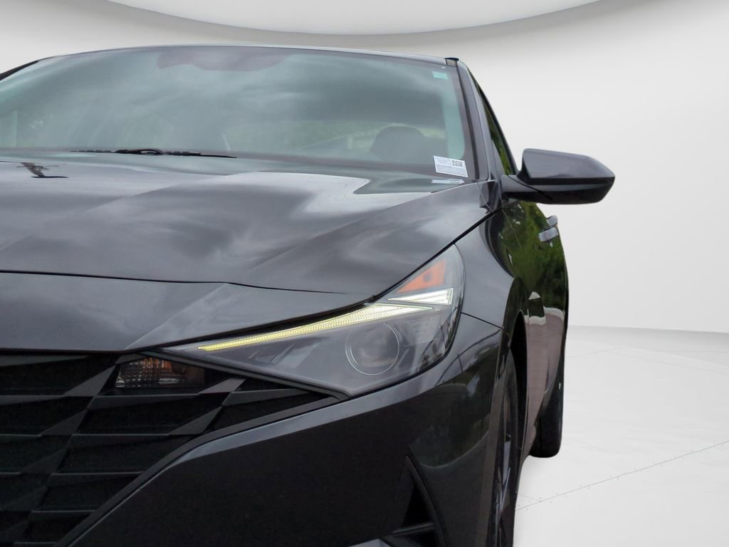 Used 2022 Hyundai Elantra SEL FWD image 22