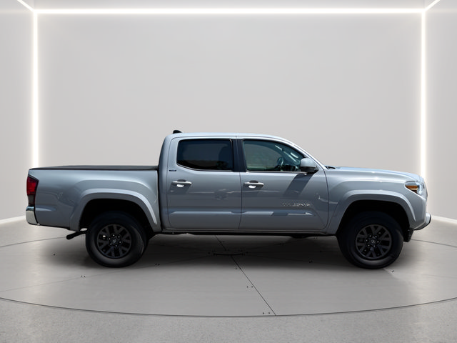 Used 2021 Toyota Tacoma SR5 AWD/4WD image 6